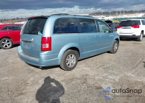 2010 Chrysler Town & Country Touring из США, поврежденный, VIN 2A4RR5D18AR369798